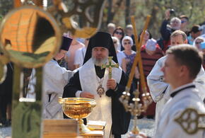 В Геленджике венчали новый храм