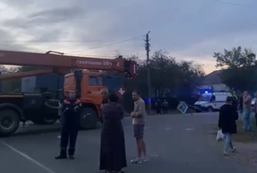 В станице Кубани на пешеходном переходе под колесами «КАМАЗа» погиб 6-летний мальчик, девочка пострадала