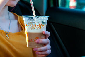 Врач рассказал, чем может быть опасен растворимый кофе