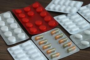 Привычка бездумно принимать препараты может обернуться серьезным вредом здоровью