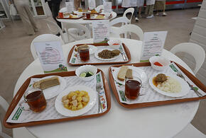 Врач назвала наиболее опасные для школьников продукты питания