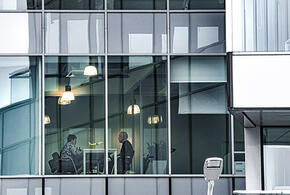 Сначала ушел губернатор Ростовской области, а теперь увольняются замы 