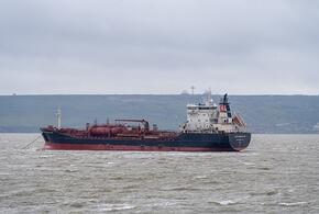  В штормящем Керченском проливе тонут два танкера с тысячами тонн нефти на борту