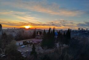 Директор депозитария в Сочи рассказал о кражах денег клиентов, на Кубани автомобиль врезался в витрину магазина: ТОП-5 за 19 января