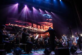 В программе новые композиции и уже знакомые мелодии из известных кинохитов