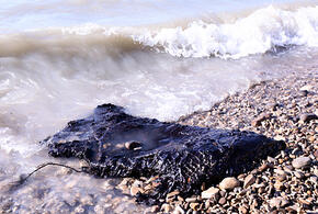 Китайский моряк в Новороссийске слил в море почти 36 тонн мазута