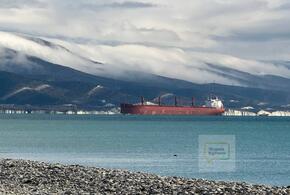 Кошмар продолжается: в Новороссийске затонуло судно с дизельным топливом