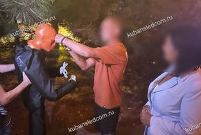 В Краснодаре мужчина убил знакомого, чтобы завладеть его мобильным телефоном