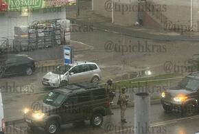 Вооруженные люди и бронеавтомобили появились на улицах Краснодара