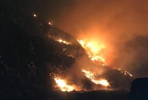 Горящий полигон в Новороссийске не могут потушить, привлечены дополнительные силы