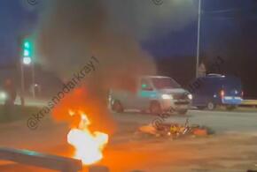 Огненное ДТП с мотоциклом случилось в Краснодарском крае