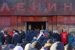 Мавзолей Ленина закрывается для посетителей