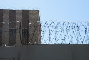 На Кубани сотрудник ФСИН обманом отправил человека на СВО