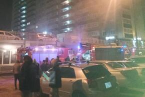 Тринадцать автомобилей сгорели на парковке в Краснодаре