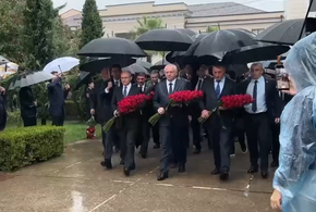 Церемония возложения цветов состоялась в Парке Славы в Сухуме