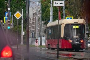На бродягу, проживающего на автобусной остановке, пожаловались жители Музыкального микрорайона Краснодара