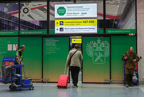 В Геленджике шквалистый ветер мешает самолетам взлетать и садиться