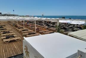 В Сочи пляжи временно закроют для обследования территории спецслужбами