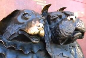 История необычного памятника, открытого 18 лет назад