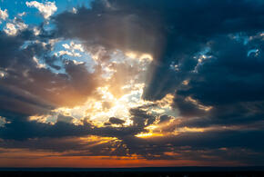 Ученые фиксируют мощные всплески солнечного ветра