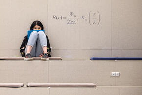 Абитуриентам с низкими баллами не дадут учиться в ВУЗах даже за деньги: новый проект Минобрнауки