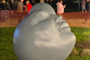 Гигантские головы разбросали в парке Галицкого в Краснодаре