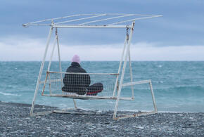 Главный удар стихии будет завтра: штормовое предупреждение в Сочи продлили до 12 октября