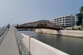 Не прошло и полгода: в Сочи новый мост за полмиллиарда рублей уже сломался