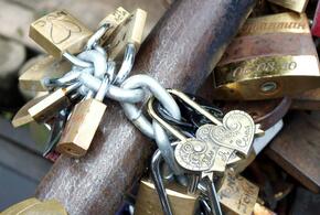 ВЦИОМ выяснил, что к большим возрастным разрывам общество относится с настороженностью