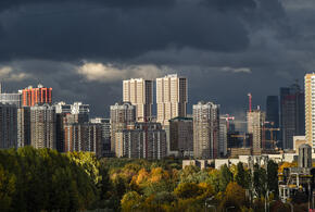 Сильнейшая молния ударила в горах Сочи, разряд тока был 376 килоампер