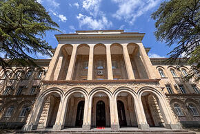  «Это обычная практика»: российский политтехнолог рассказал о работе на выборах в Абхазии