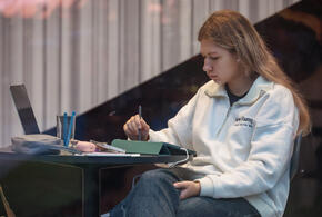 Обещания работы оборачиваются потерей средств