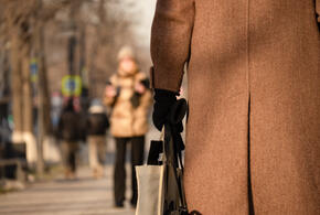 На Кубани 88-летняя бабушка отдала 800 тысяч, чтобы избежать уголовной ответственности