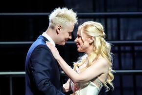 После очередной командировки певец дождался идеального момента и услышал заветное «да»