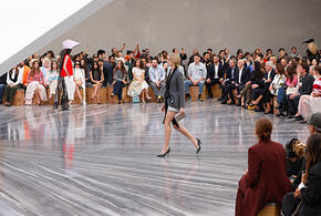 Снова в Россию: модный дом Christian Dior опять зарегистрировал в РФ свой товарный знак