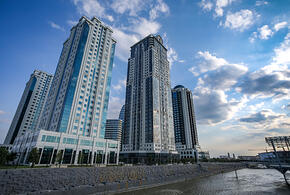 Горит «Грозный Сити» в столице Чечни. Это атака БПЛА 