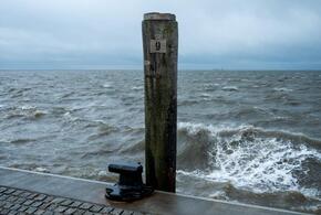 Мощные волны поднимутся над Черноморским побережьем Краснодарского края