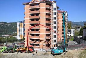 Стало известно, когда в Сочи завершат строительство высотного дома для переселенцев 