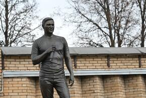 Заврался: продюсер Ласкового мая Разин, объявленный в розыск за мошенничество, всё ещё надеется вернуть права на песни музыкальной группы