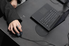 Жена Зеленского отправила детей на поругание, в Сочи нашли розовый чемодан с деньгами: ТОП-5 за 4 декабря 