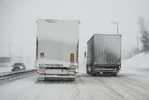 Движение грузовиков в сторону Сочи запретили