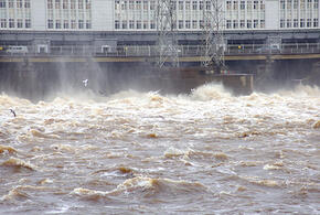 Просто вне себя: две реки в Северском районе Кубани грозят выйти из берегов
