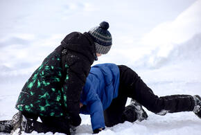 Школьник избил свою одноклассницу до обморока, дети записали всё на видео. Инцидент произошёл в соседнем с Кубанью регионе
