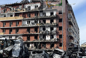 Специалисты МЧС из Москвы изучают степень повреждения домов в Адыгее после налета БПЛА