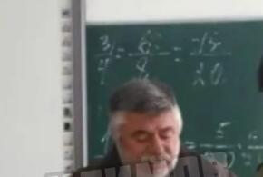 Учителя из Краснодара, который назвал русских свиньями, жители кубанской столицы требуют посадить в тюрьму