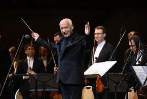 На сцену выйдут известные артисты и молодые исполнители со всей страны