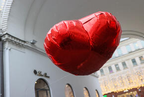 Символом праздника может стать все, что дарит радость и заботу