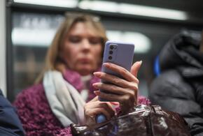 Сегодня смартфон — это не просто средство связи, а полноценный финансовый инструмент: через него проходят платежи, переводы, инвестиции и покупки