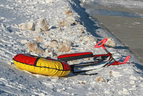 Смертельный заезд: ребенок погиб под колесами автомобиля в российском регионе во время катания на тюбинге