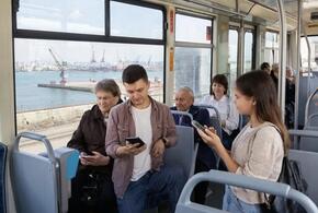 Пассажирам достаточно телефона и интернета